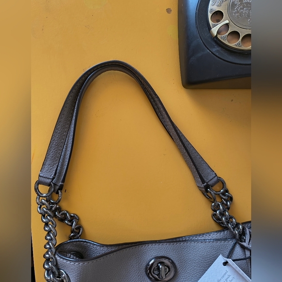 Coach Edie Pebbled Leather Chain Tote – Light Beige- Silver Hardware - Picture 5 of 11